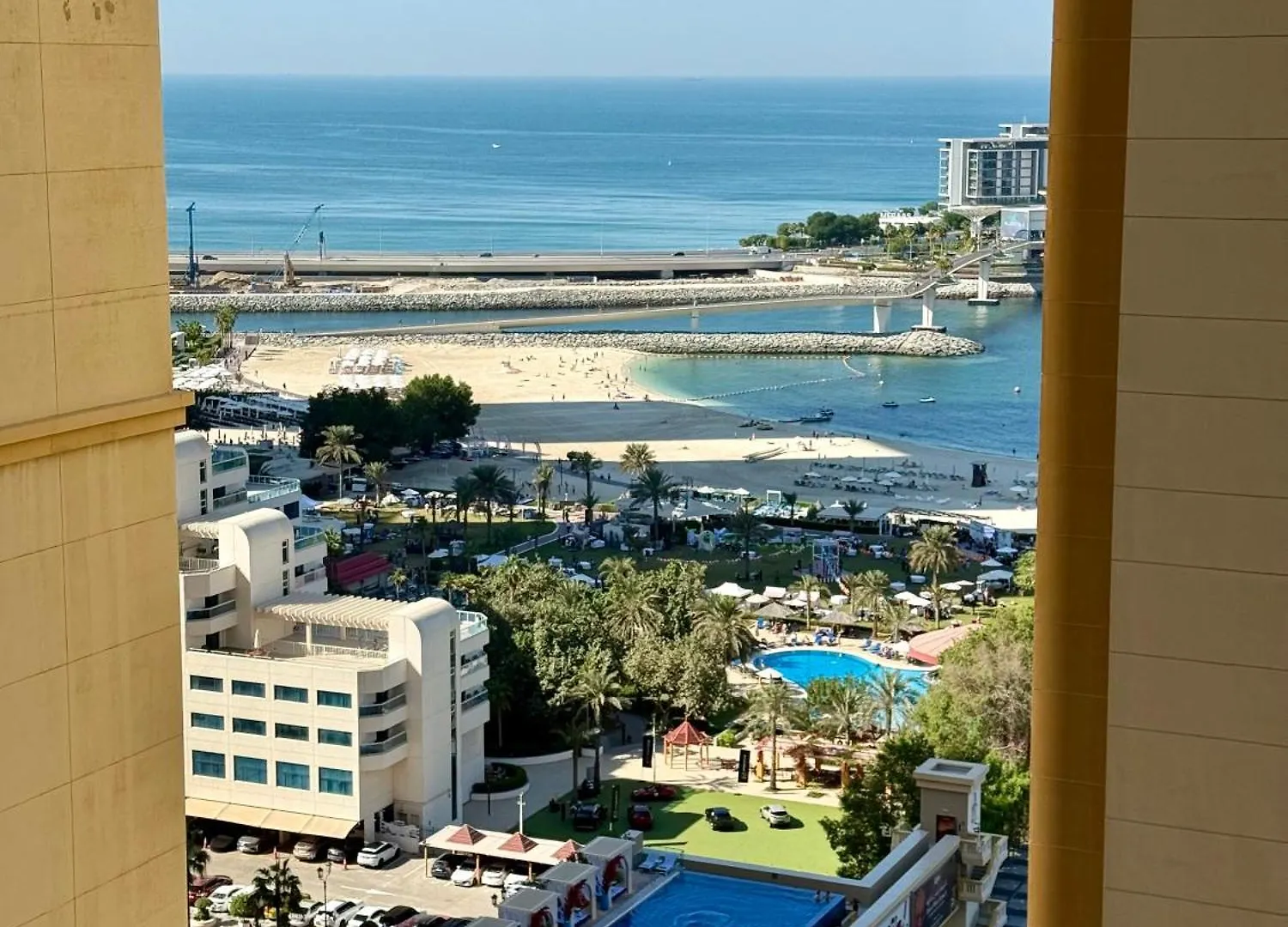 Beach Front Apartment In Jbr Dubai United Arab Emirates