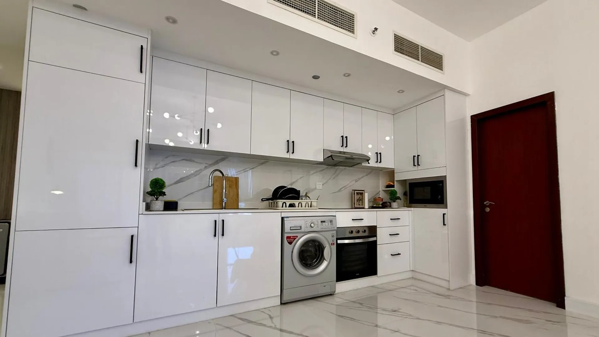 Beach Front Apartment In Jbr Dubai 0*,  United Arab Emirates